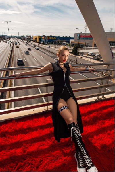 #01/24 BAHRAIN 2024 BLACK DRESS